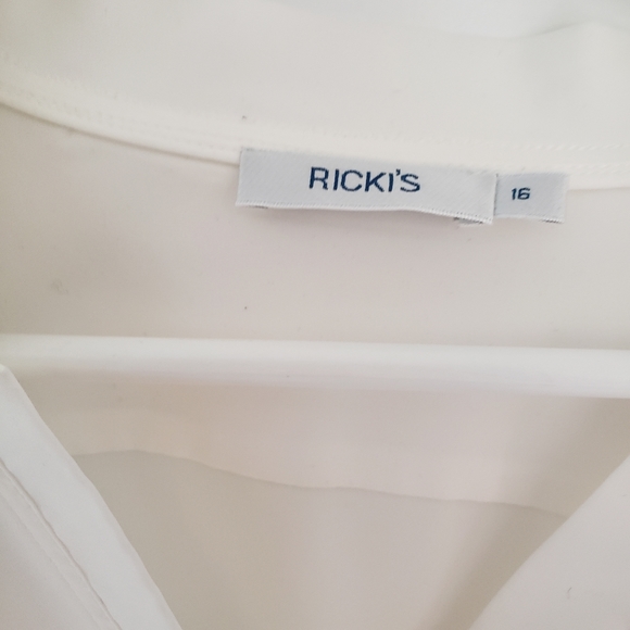 Blouse - Picture 3 of 8